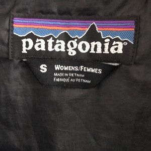 Patagonia Nano Puff 1/4 Zip Women's Small. Black. Measurements in pictures.